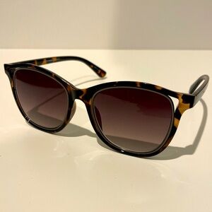 Lucky Brand Sunglasses Beacon Tortoise Gunmetal Women’s Sunglasses